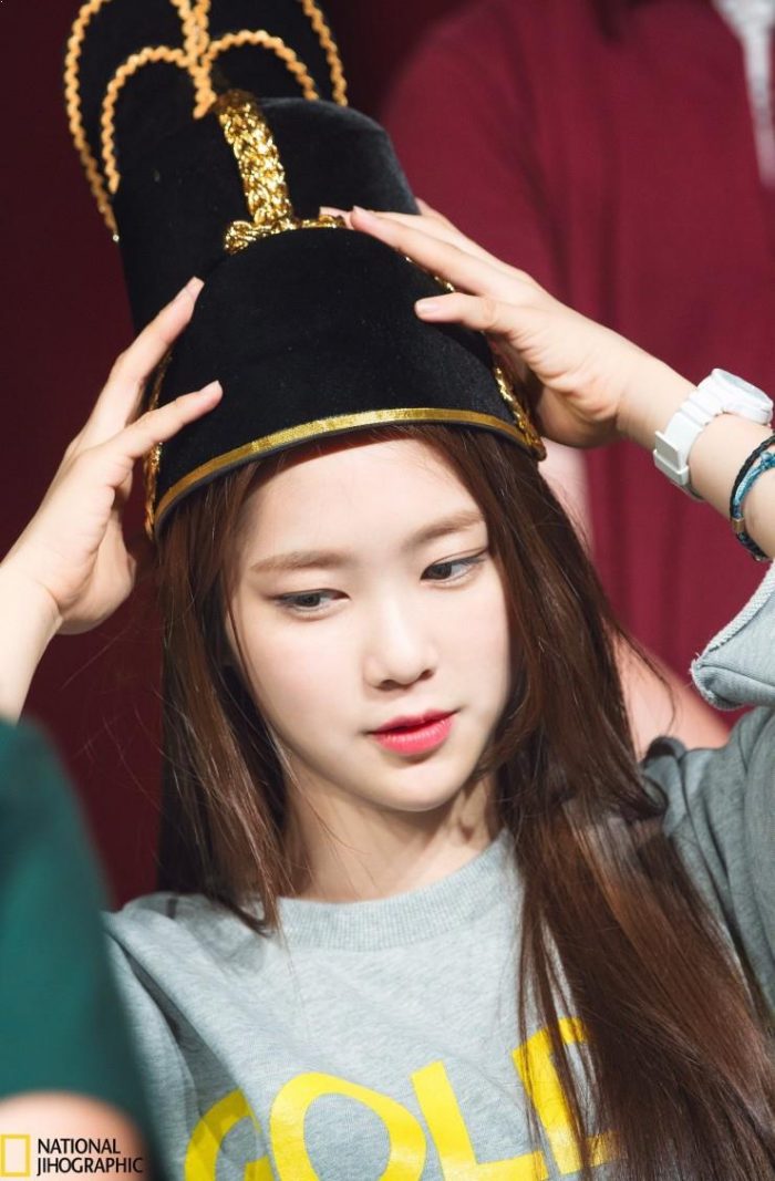 13 девушек-айдолов, которым очень идет традиционная шляпа императора