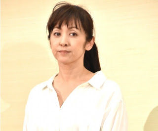 Сайто Юки обвиняют во внебрачной связи с женатым семейным врачом, она все отрицает, но ей не верят