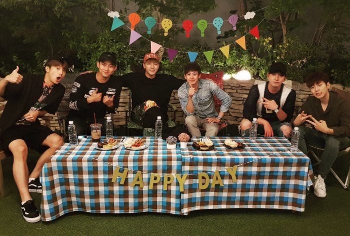 2PM отмечают девятую годовщину со дня официального дебюта