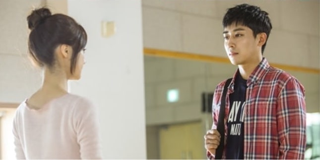 Сон Хо Чжун встречает свою первую любовь Го Бо Гёль в новой дораме "Возвращение супругов"