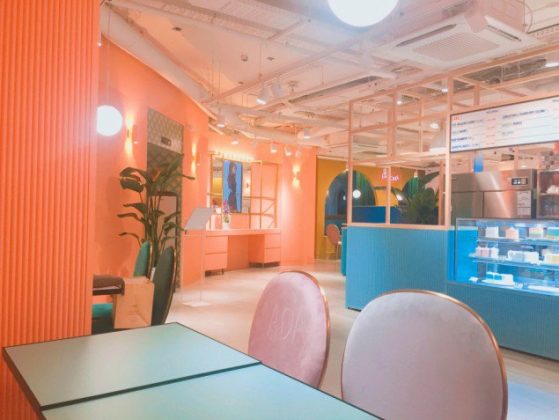 Новое кафе FNC Entertainment на Мёндоне!