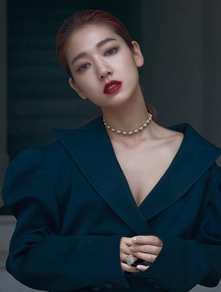 Пак Шин Хе стала международной моделью Swarovski
