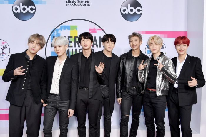 VOGUE оценил образ участников BTS на "2017 American Music Awards"