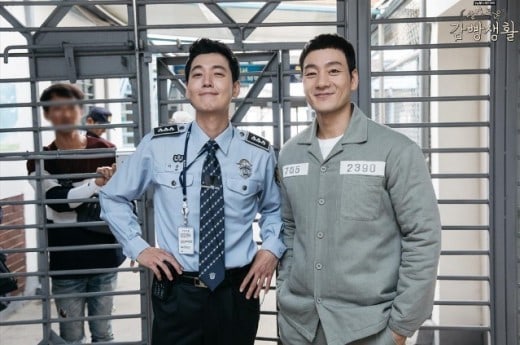 Дорама tvN "Жизнь в тюрьме" стартовала с высоким рейтингом