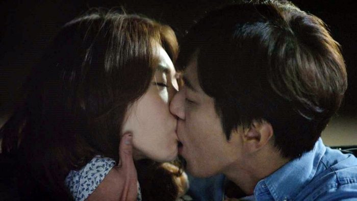 Чон Ён Хва из CNBLUE рассказал о сцене поцелуя с Ли Ён Хи в дораме "Турпакет"