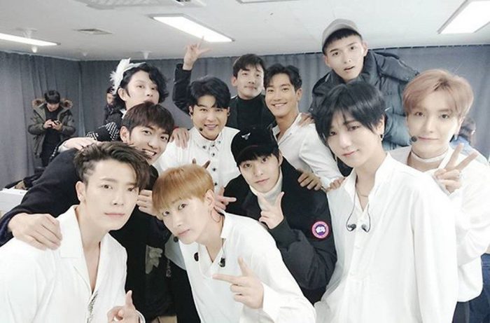 Артисты SM Entertainment посетили концерт Super Junior