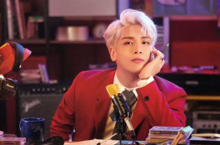 Джонхён из SHINee возглавил три рейтинга на Gaon Chart с альбомом "Poet | Artist"