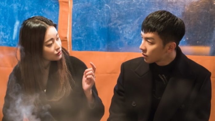Канал tvN выпустил новые кадры «Хваюги» с Ли Сын Ги и О Ён Со