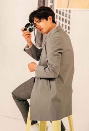Актер Пак Бо Гом стал рекламной моделью для бренда "TNGT"