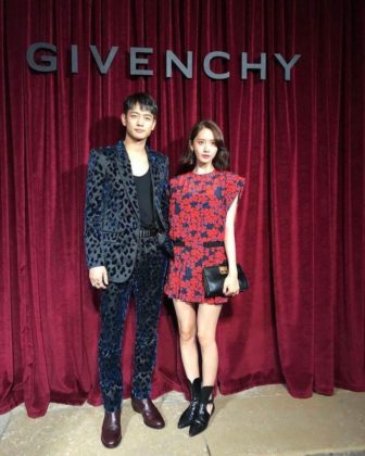 Минхо и Юна присутствовали на модном показе "Givenchy Spring 2018 Couture Collection" в Париже