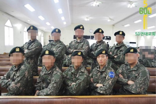 В сети появилась первая армейская фотография Чон Енхва из CNBLUE