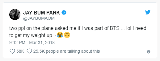 Джей Пак смеется над тем, как люди спрашивали его, является ли он частью BTS
