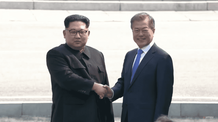 Северная и Южная Кореи завершат войну в 2018 году