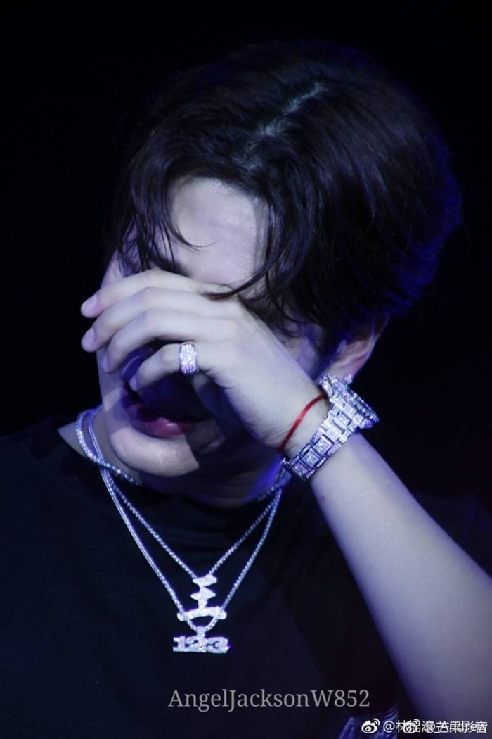 Джексон из GOT7 расплакался на фанмитинге