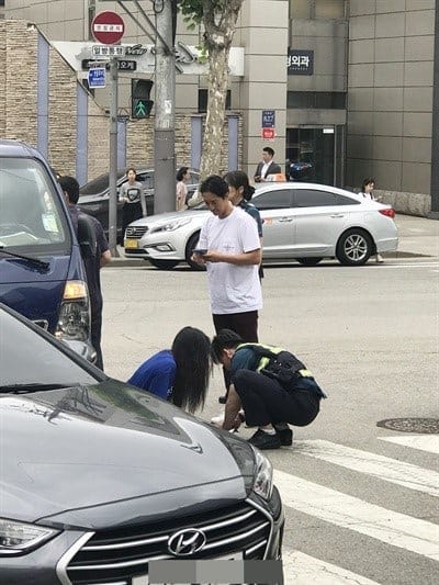 Шин Хён Джун помог пострадавшей после аварии