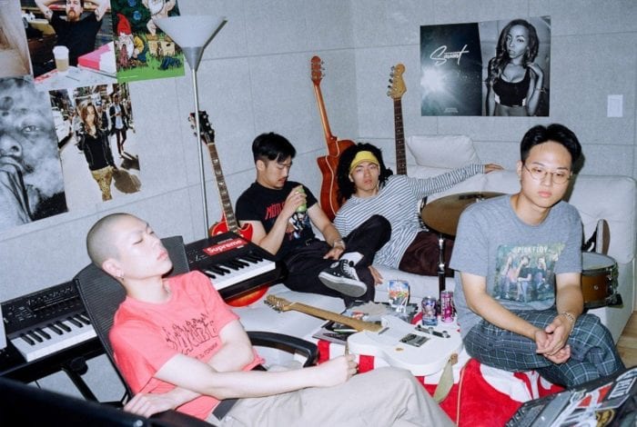 Группа hyukoh выразила желание подарить свой новый альбом группе WANNA ONE