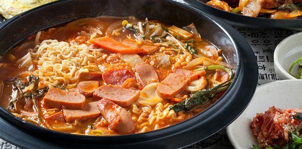 ТОП-15 оригинальных блюд, которые стоит попробовать в Корее