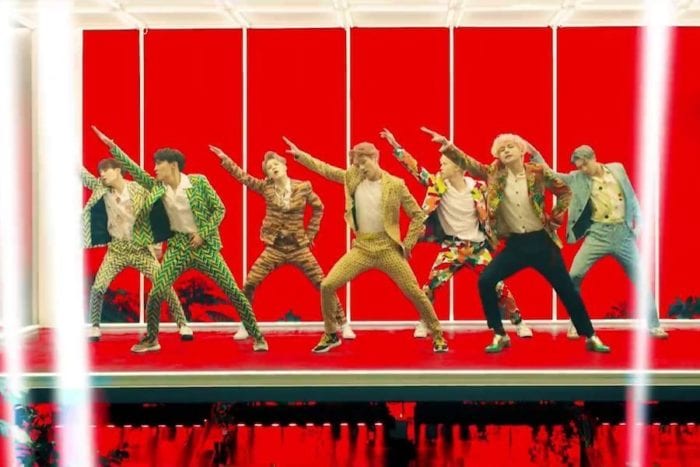 Клип BTS на песню "IDOL" поставил новый рекорд по просмотрам на YouTube