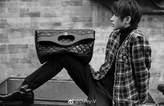 Цай Сюй Кунь из Nine Percent стал моделью для линии сумок от Chanel