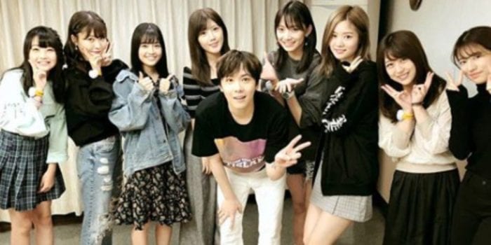 Участницы шоу Produce 48 поддержали Хонки на концерте FTISLAND