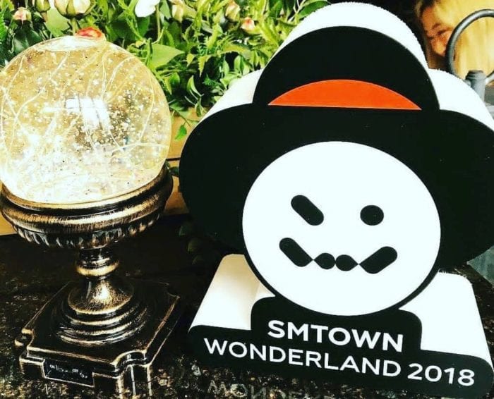 Артисты SM Entertainment празднуют Хэллоуин