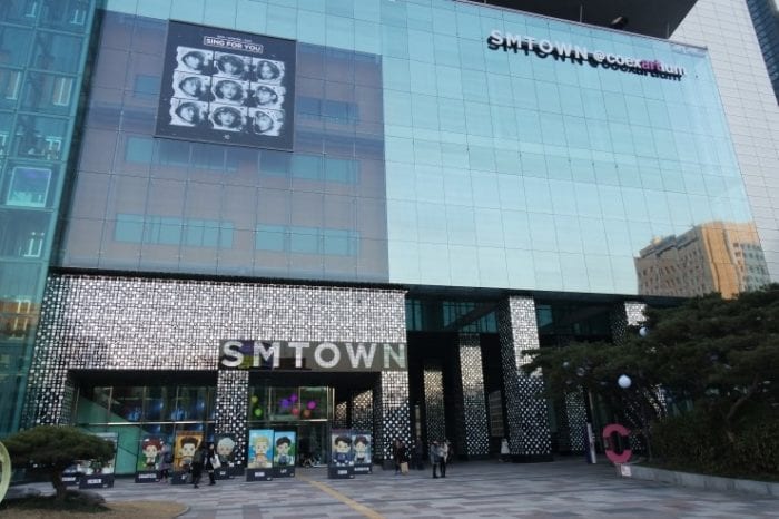 Новая выставка музея SMTOWN: "Дорогое счастье - неизданные фотографии EXO"