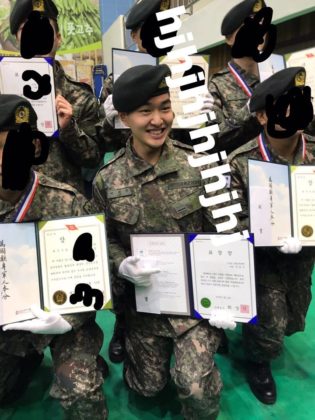 Онью из SHINee завершил базовую военную подготовку