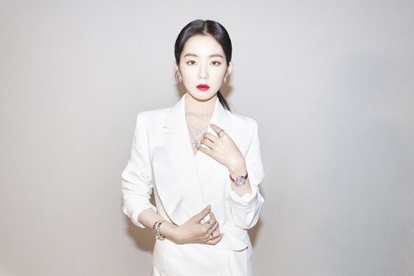 Айрин (Red Velvet) стала первой азиатской музой ювелирного бренда Damiani