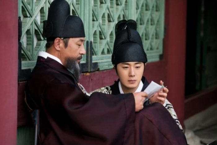 Чон Иль У и Ли Гён Ён демонстрируют командную работу на съёмках дорамы "Хэчи"