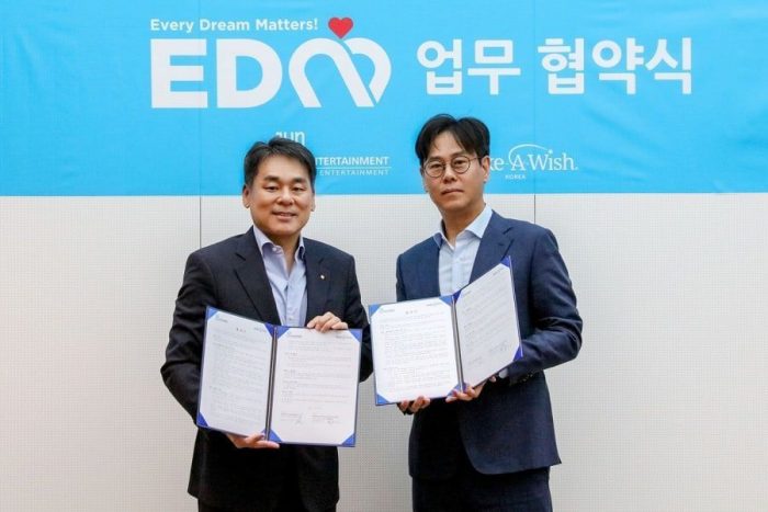 JYP стали партнерами с Make-A-Wish, чтобы начать кампанию по поддержке детей с заболеваниями