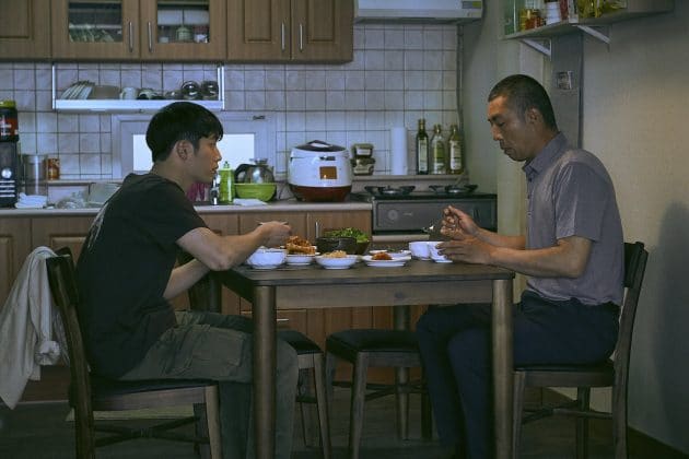 Режиссёр Ан Гиль Хо рассказал о работе над дорамой "Наблюдатель"