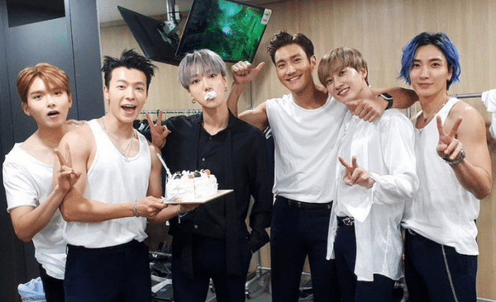 Йесон отпраздновал свой день рождения вместе со своими коллегами по Super Junior