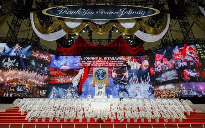В Tokyo Dome прошла церемония прощания с Джонни Китагавой
