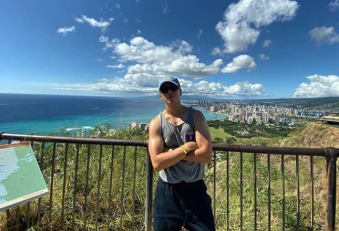 Ёнхва (CNBLUE) поделился фото с отдыха на Гавайях