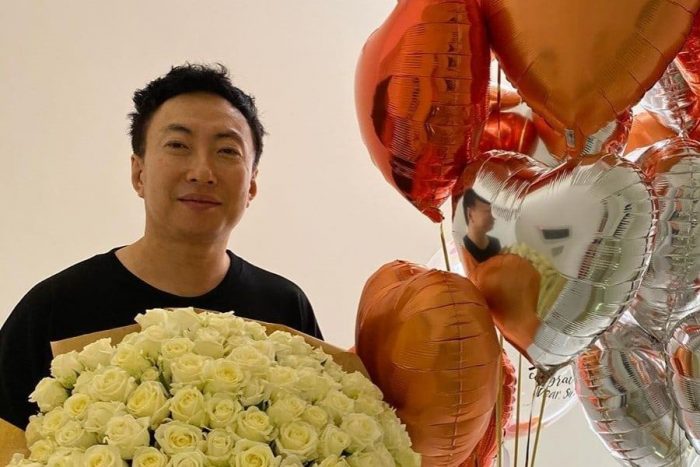 Пак Мён Су подготовил романтичный подарок для своей жены