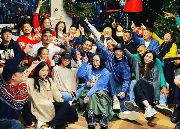 Семья и друзья Годфри Гао отметили вместе Рождество