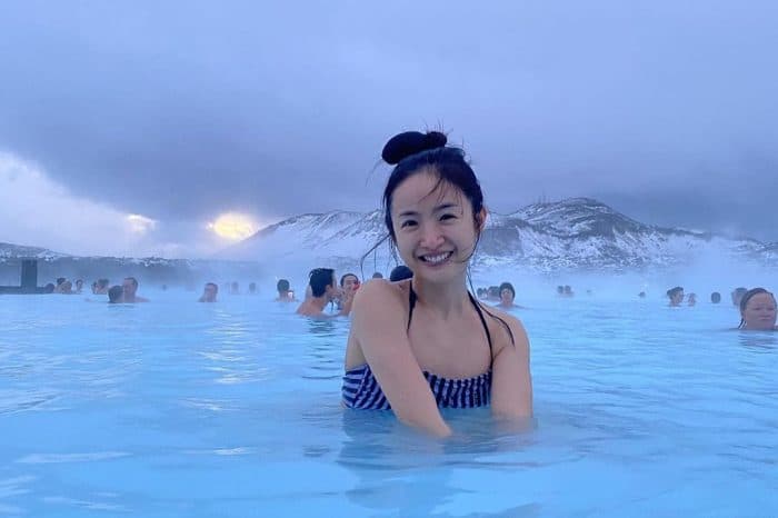 Ариэль Линь наслаждается новогодними каникулами в Исландии