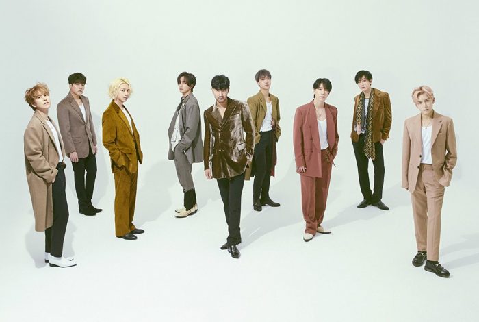 Альбом Super Junior "TIMELESS" занял первое место по недельным продажам на Hanteo и Synnara