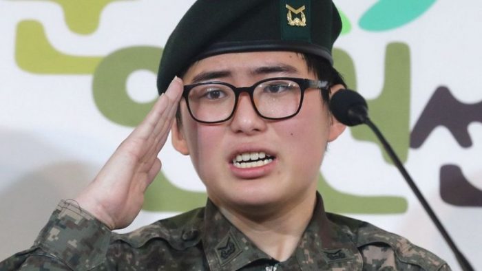 Первый солдат-трансгендер Южной Кореи официально признан женщиной
