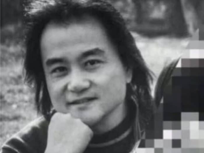Китайский режиссер и члены его семьи умерли от коронавируса + китайские знаменитости рассказали свои семейные истории в связи со вспышкой COVID-19
