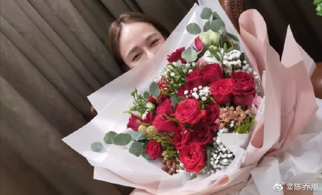 Актриса Джо Чэнь отметила День Влюблённых вместе со своим новым парнем