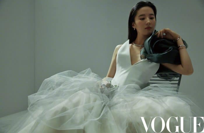 Лю И Фэй в фотосессии для журнала Vogue China