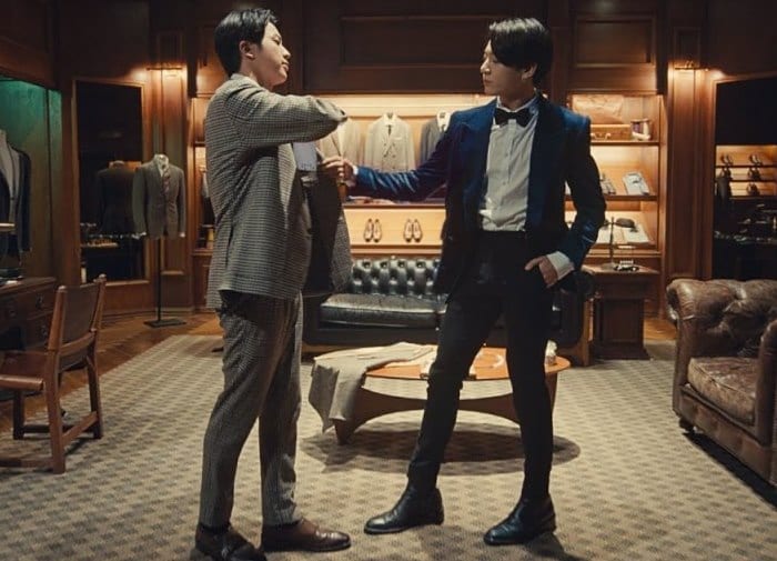 Веселое взаимодействие Джина и Чонгука из BTS в рекламном ролике для Samsung