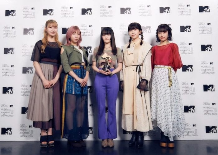 Aimyon получила награду за лучшее видео на MTV VMAJ 2020 + фото с церемонии