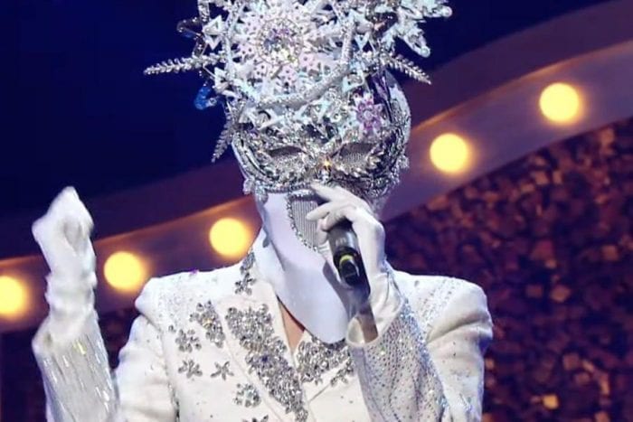 Бывшая участница женской группы и сольная артистка удивила своей универсальностью на The King Of Mask Singer