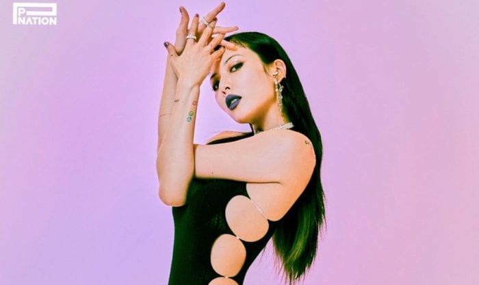 ХёнА демонстрирует сексуальный образ на новых фото-тизерах для предстоящего альбома «I’m Not Cool»