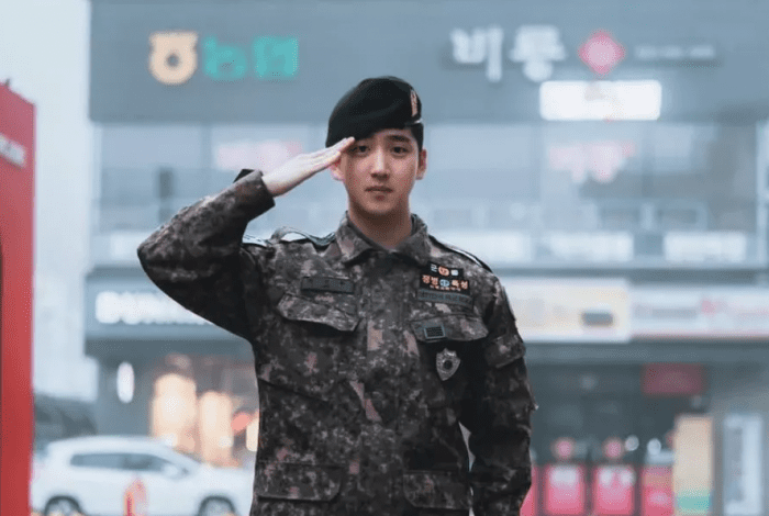 Баро из B1A4 официально завершил военную службу