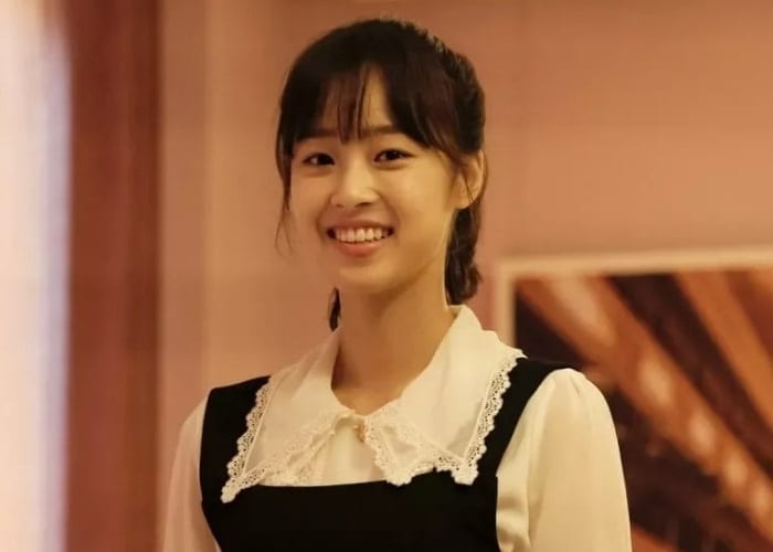 Актрису Чхве Е Бин ("Пентхаус 2") обвинили в школьных издевательствах + заявление агентства