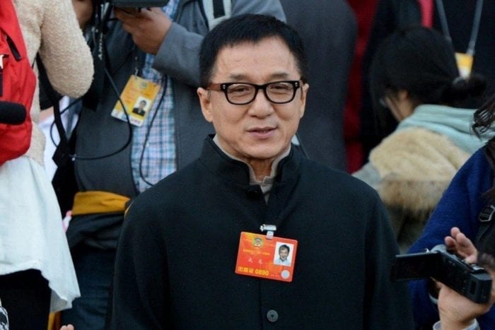 Джеки Чан заявил, что хочет вступить в Коммунистическую партию Китая + реакция общественности