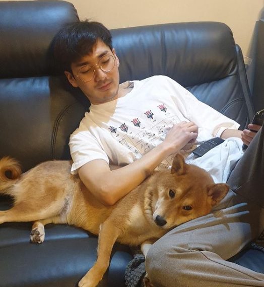 Арон из NU'EST оплакивает потерю любимой собаки